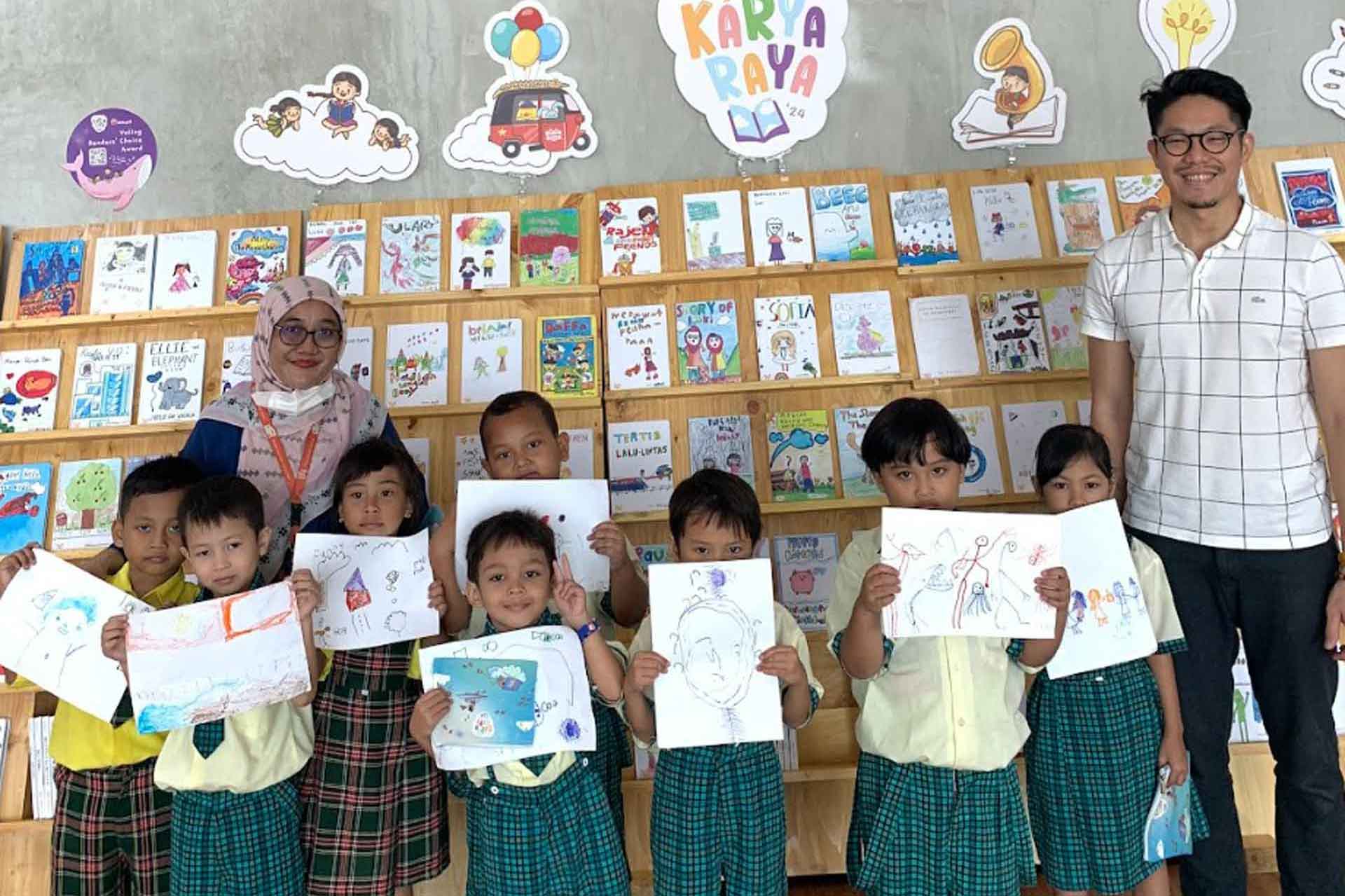 Karya Raya Goes to School
